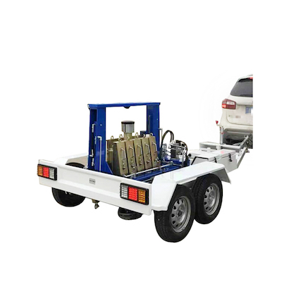 How does an falling weight deflectometer work